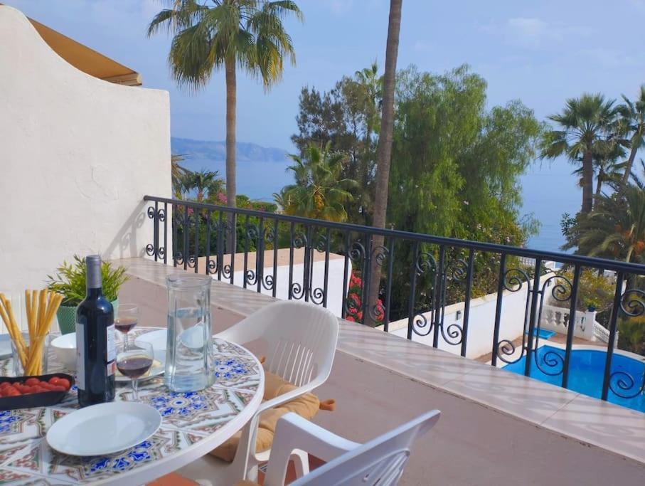 Beautiful 2 Bedroom In Calle Carabeo, Nerja Exterior photo